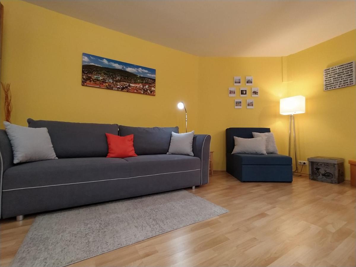 Апартаменти Keltaur Studio Apartman With Garage Печ Екстер'єр фото
