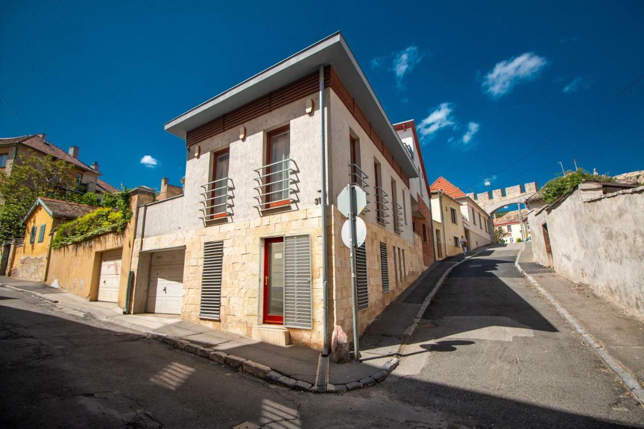 Апартаменти Keltaur Studio Apartman With Garage Печ Екстер'єр фото
